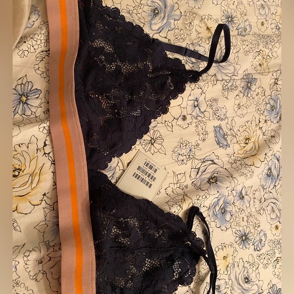 COS Lace Bralette - Obsidian / M US10 - Picture 3 of 3